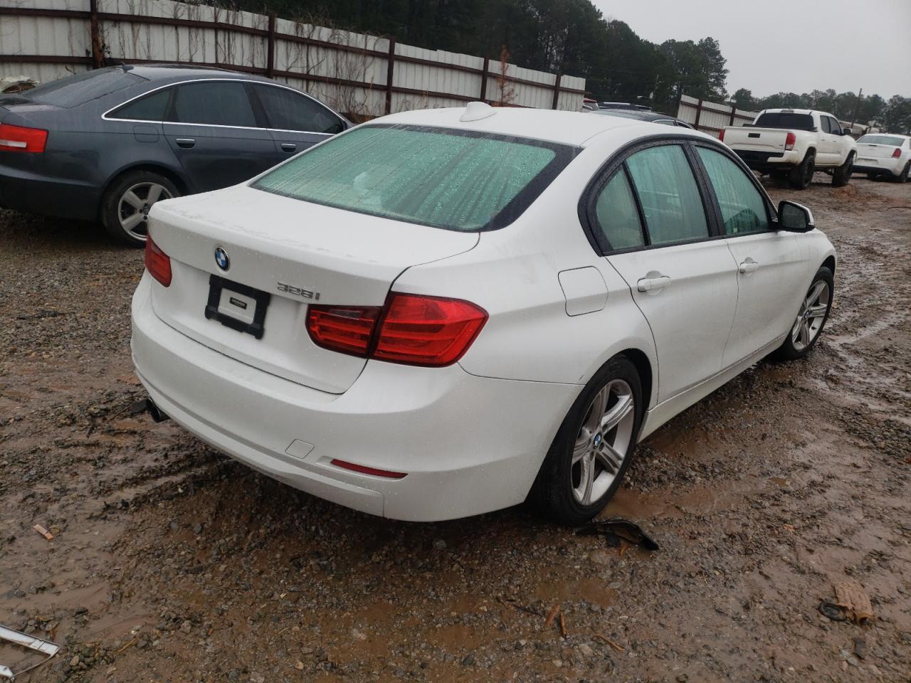 Photo 4 from auction – 2013 BMW 328 I SULE with VIN WBA3C1C57DF442064