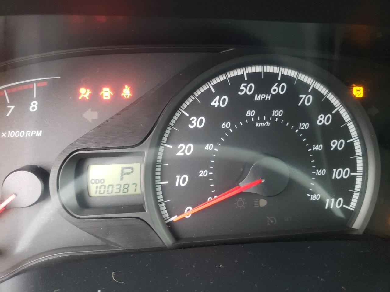 Photo 8 from auction – 2013 TOYOTA SIENNA LE with VIN 5TDKK3DC8DS361696