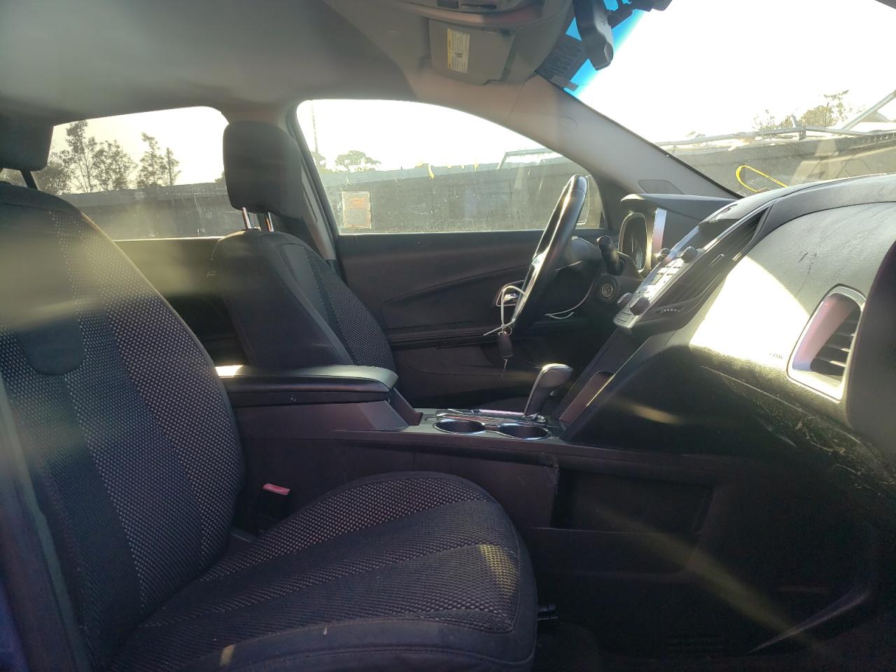 Photo 5 from auction – 2011 CHEVROLET EQUINOX LT with VIN 2CNALDEC0B6330815