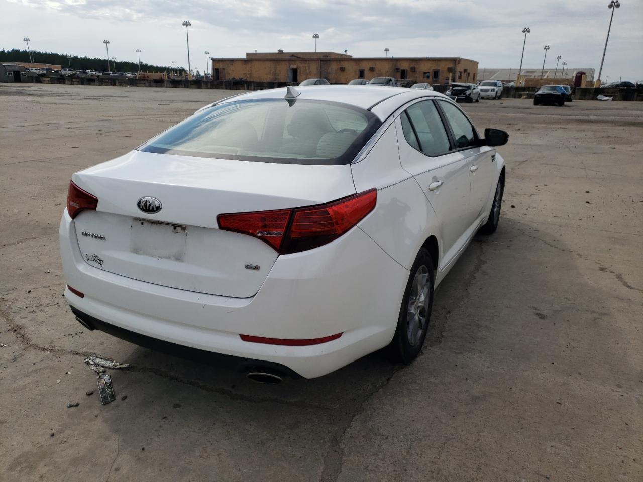 Photo 4 from auction – 2013 KIA OPTIMA LX with VIN KNAGM4A75D5401457