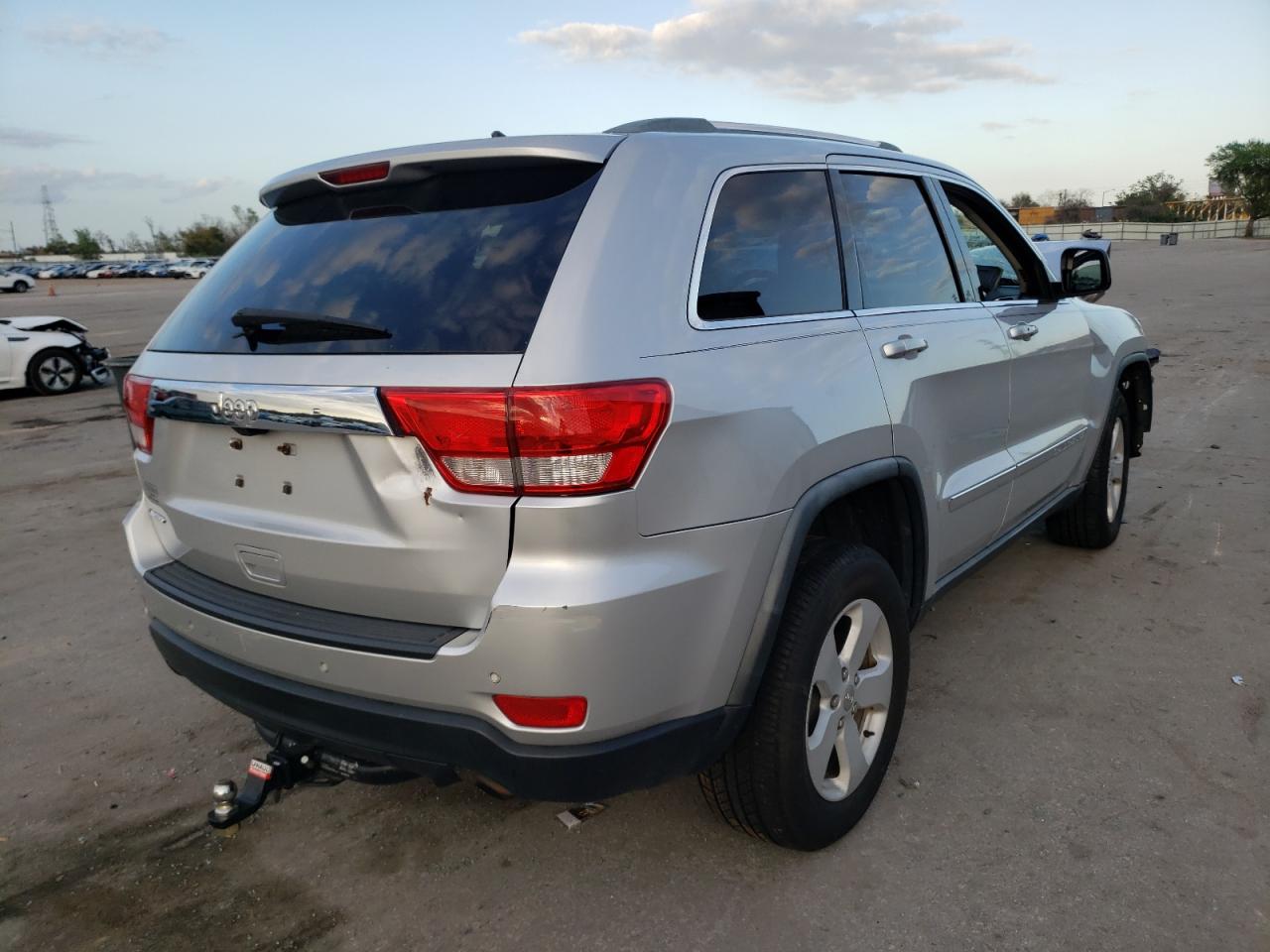 Photo 4 from auction – 2011 JEEP GRAND CHER with VIN 1J4RS4GG4BC583440