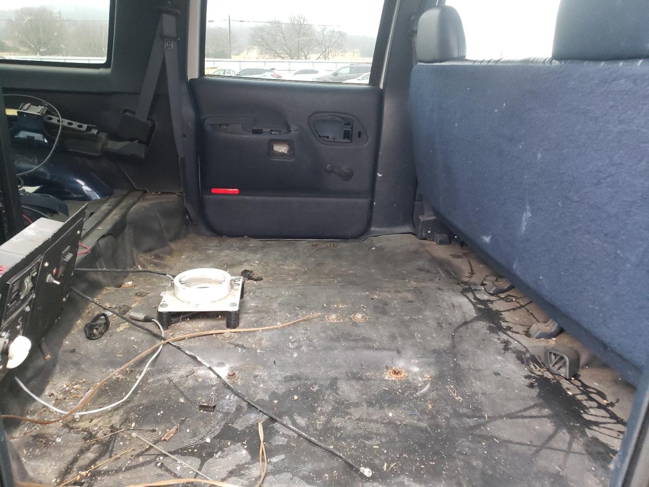Photo 6 from auction – 1997 GMC SUBURBAN C with VIN 3GTEC16R6VG514592