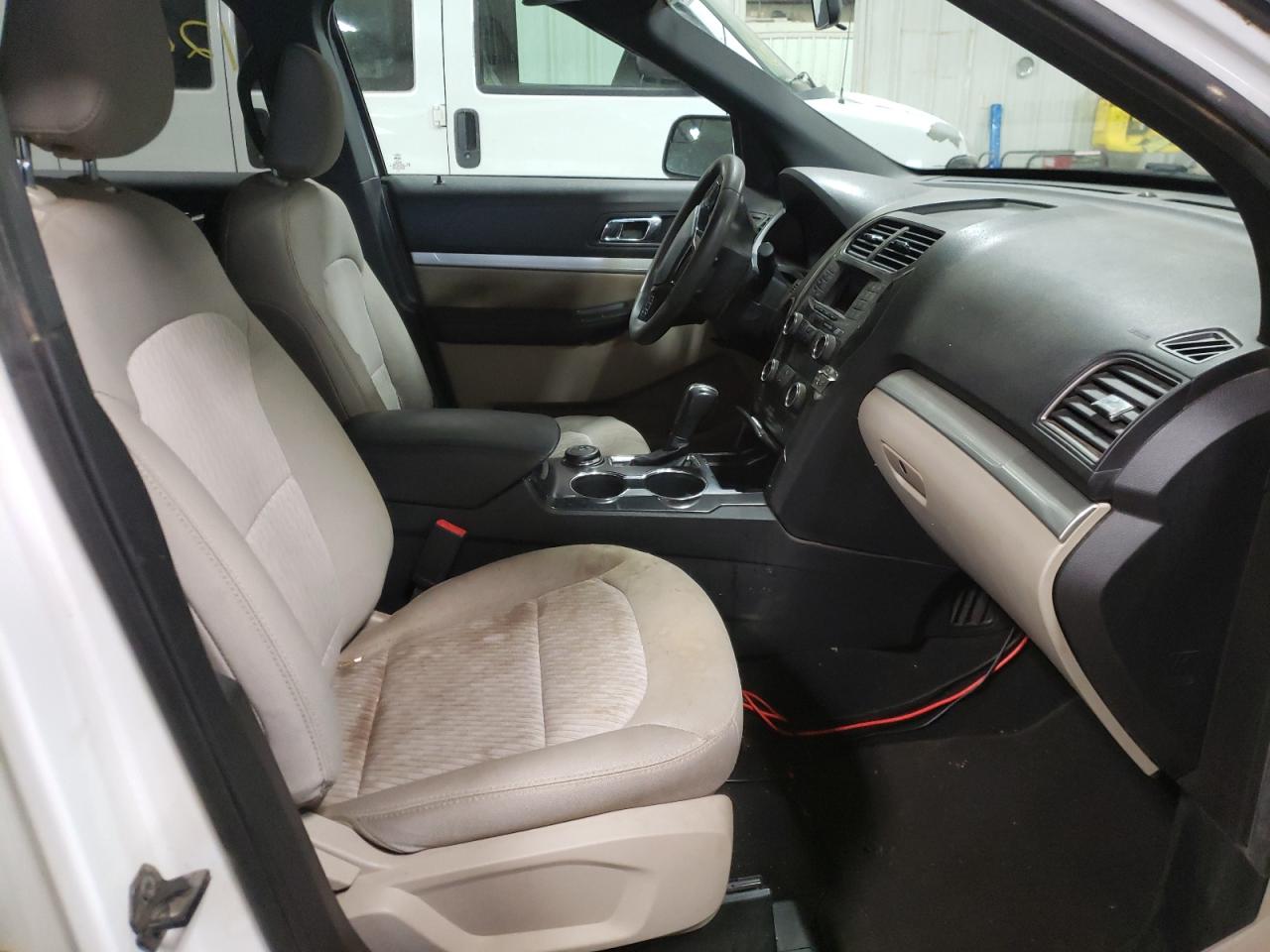 Photo 5 from auction – 2019 FORD EXPLORER with VIN 1FM5K8B84KGA90888