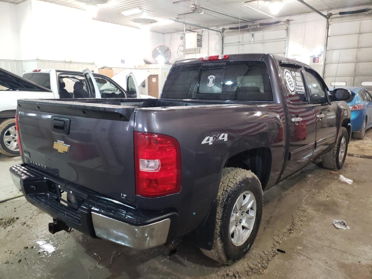Photo 4 from auction – 2011 CHEVROLET SILVERADO with VIN 1GCPKSE31BF140887