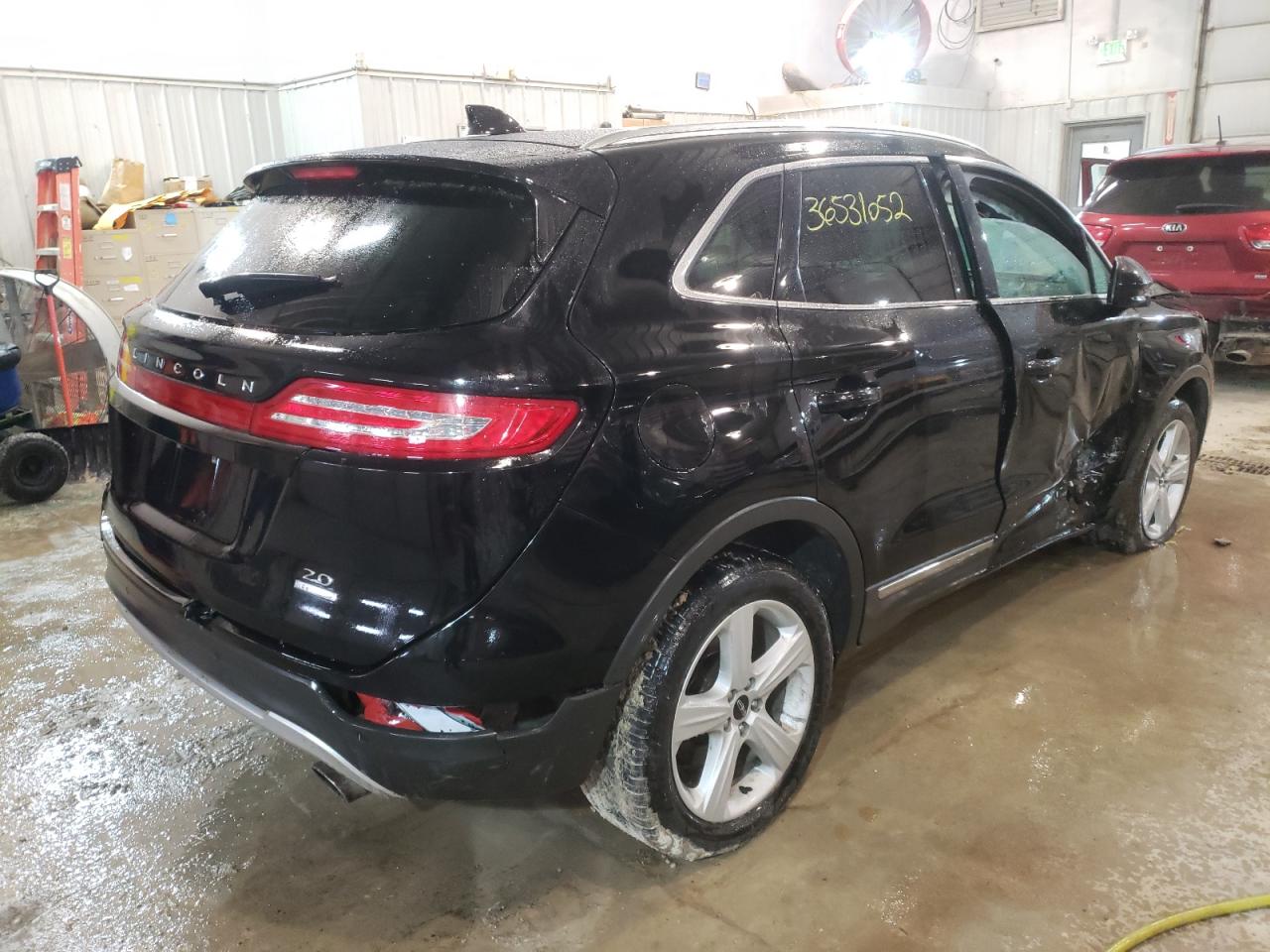 Photo 4 from auction – 2016 LINCOLN MKC PREMIE with VIN 5LMCJ1C99GUJ28095