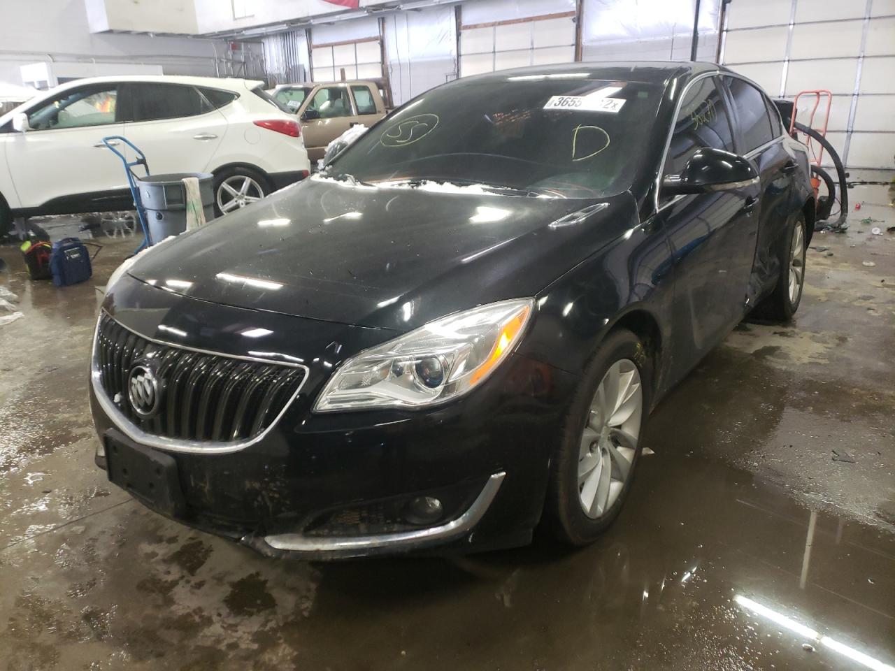 Photo 2 from auction – 2017 BUICK REGAL with VIN 2G4GM5EX8H9124309