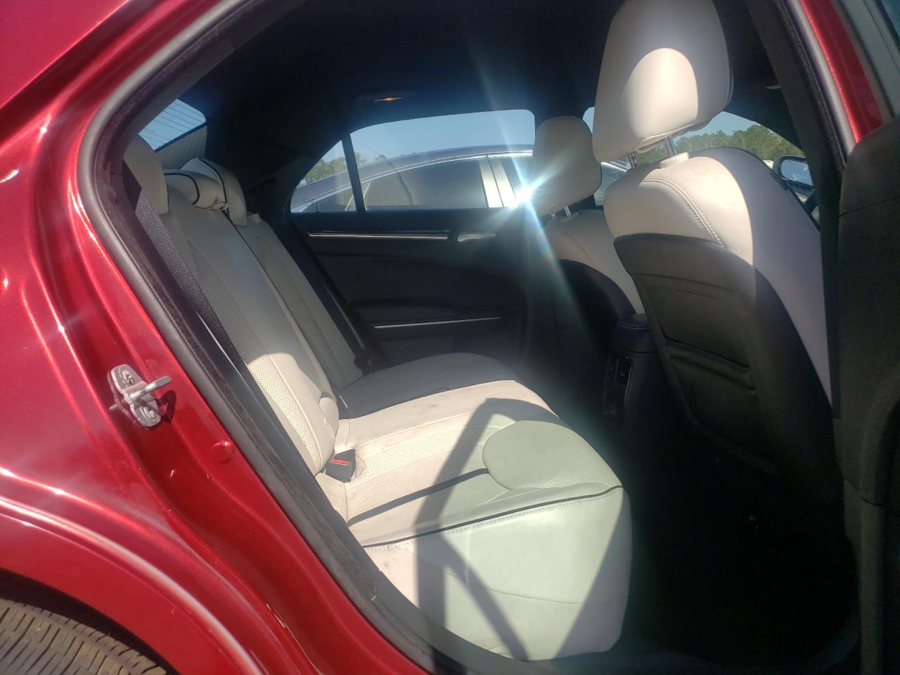 Photo 6 from auction – 2014 CHRYSLER 300 with VIN 2C3CCAAG7EH336838