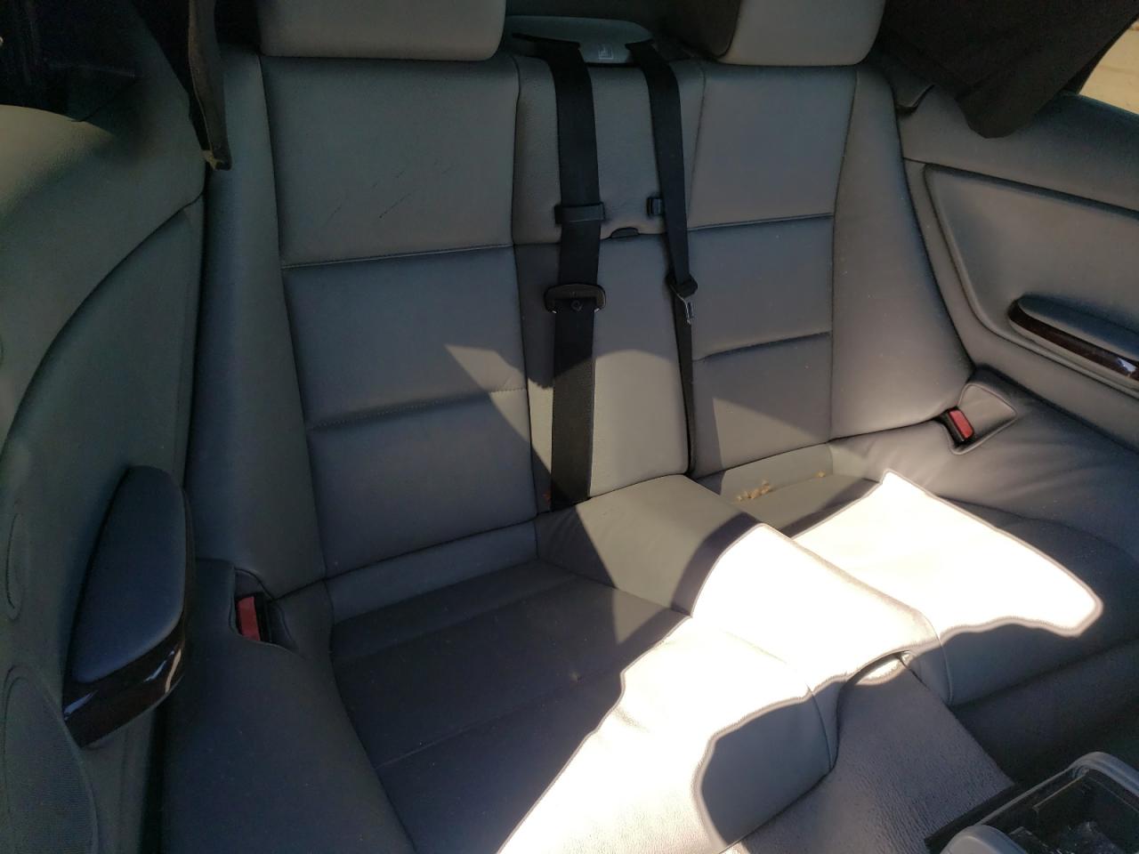 Photo 6 from auction – 2004 BMW 330 CI with VIN WBABW53434PL45892