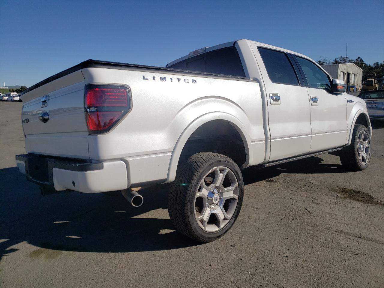 Photo 4 from auction – 2011 FORD F150 SUPER with VIN 1FTFW1E63BFB45397