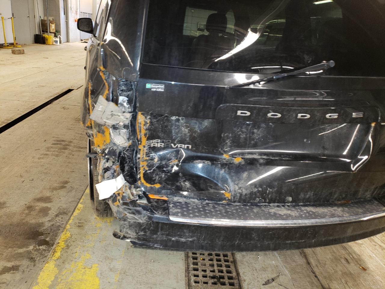 Photo 9 from auction – 2017 DODGE GRAND CARA with VIN 2C4RDGEG2HR857187