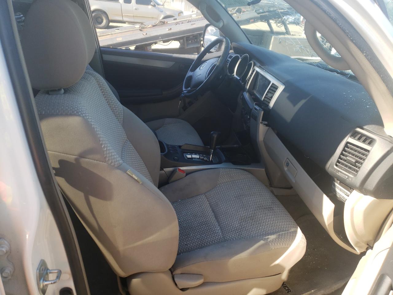 Photo 5 from auction – 2008 TOYOTA 4RUNNER SR with VIN JTEZU14R08K005270