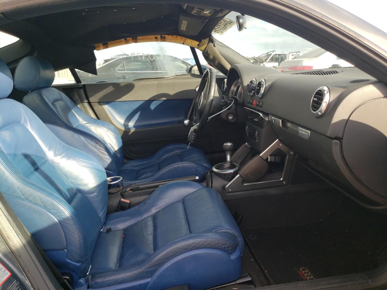 Photo 5 from auction – 2004 AUDI TT QUATTRO with VIN TRUWT28N041007789