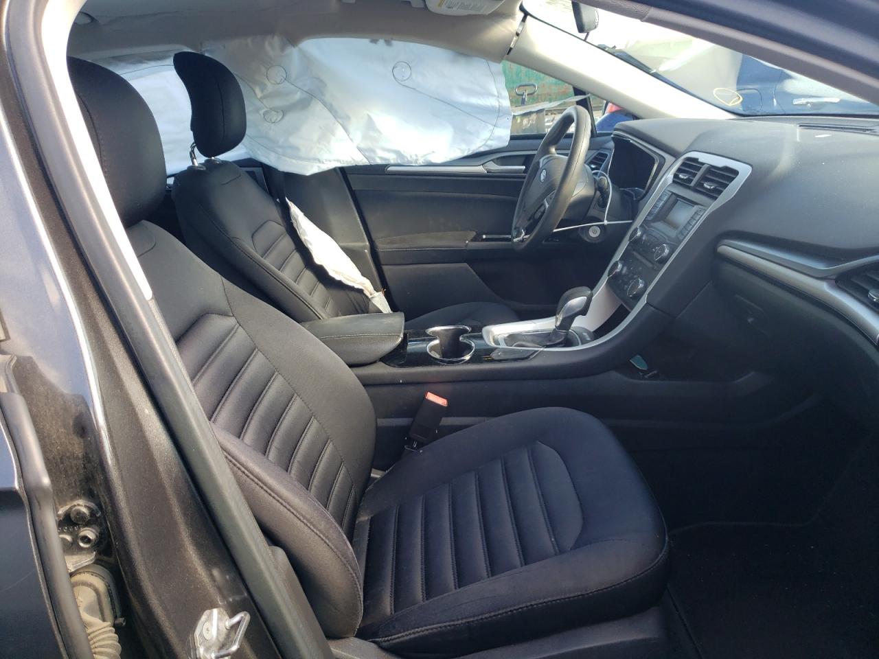 Photo 5 from auction – 2018 FORD FOCUS SE with VIN 1FADP3FE7JL307446