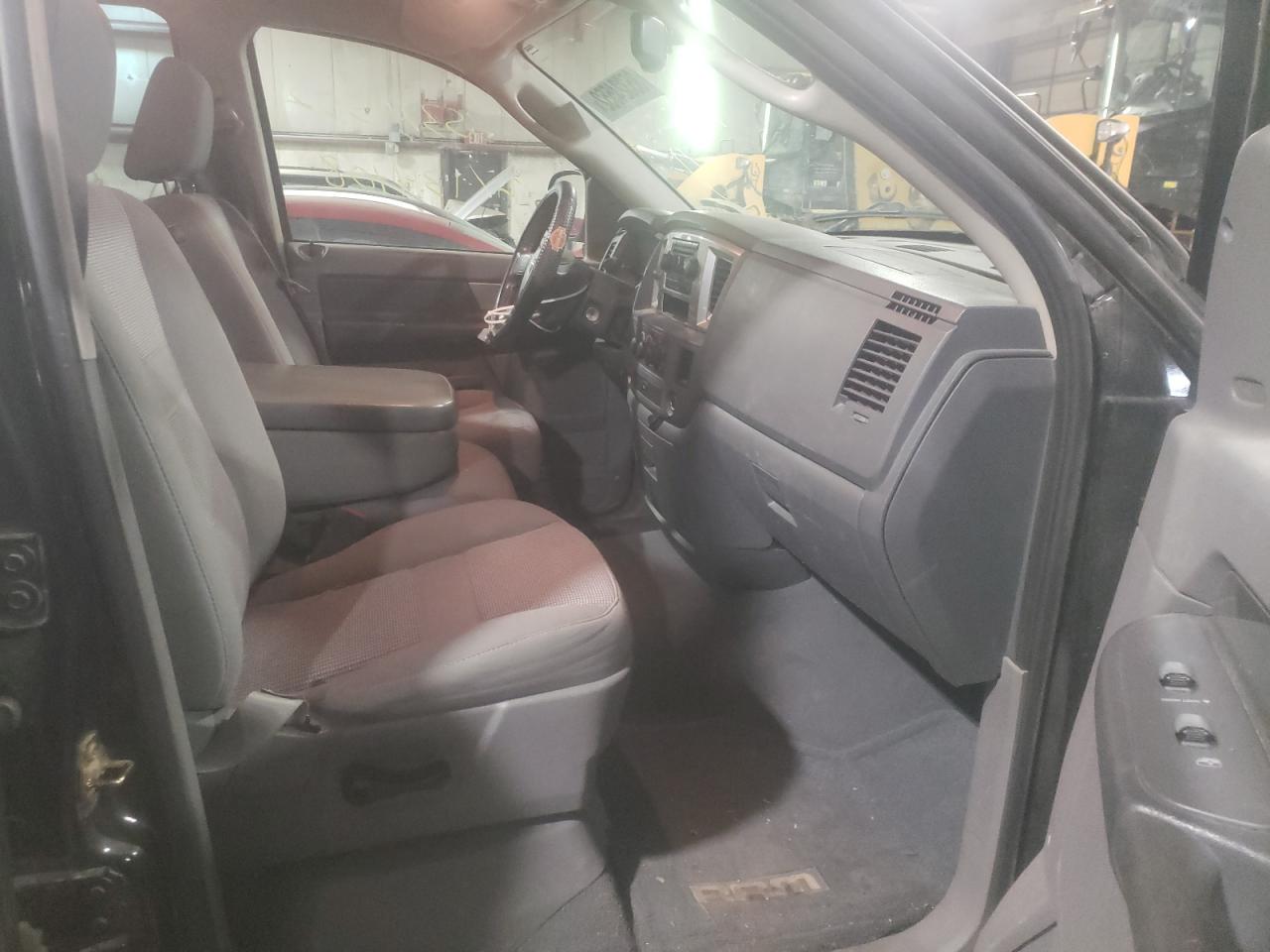 Photo 5 from auction – 2007 DODGE RAM 1500 S with VIN 1D7HU182X7S120640