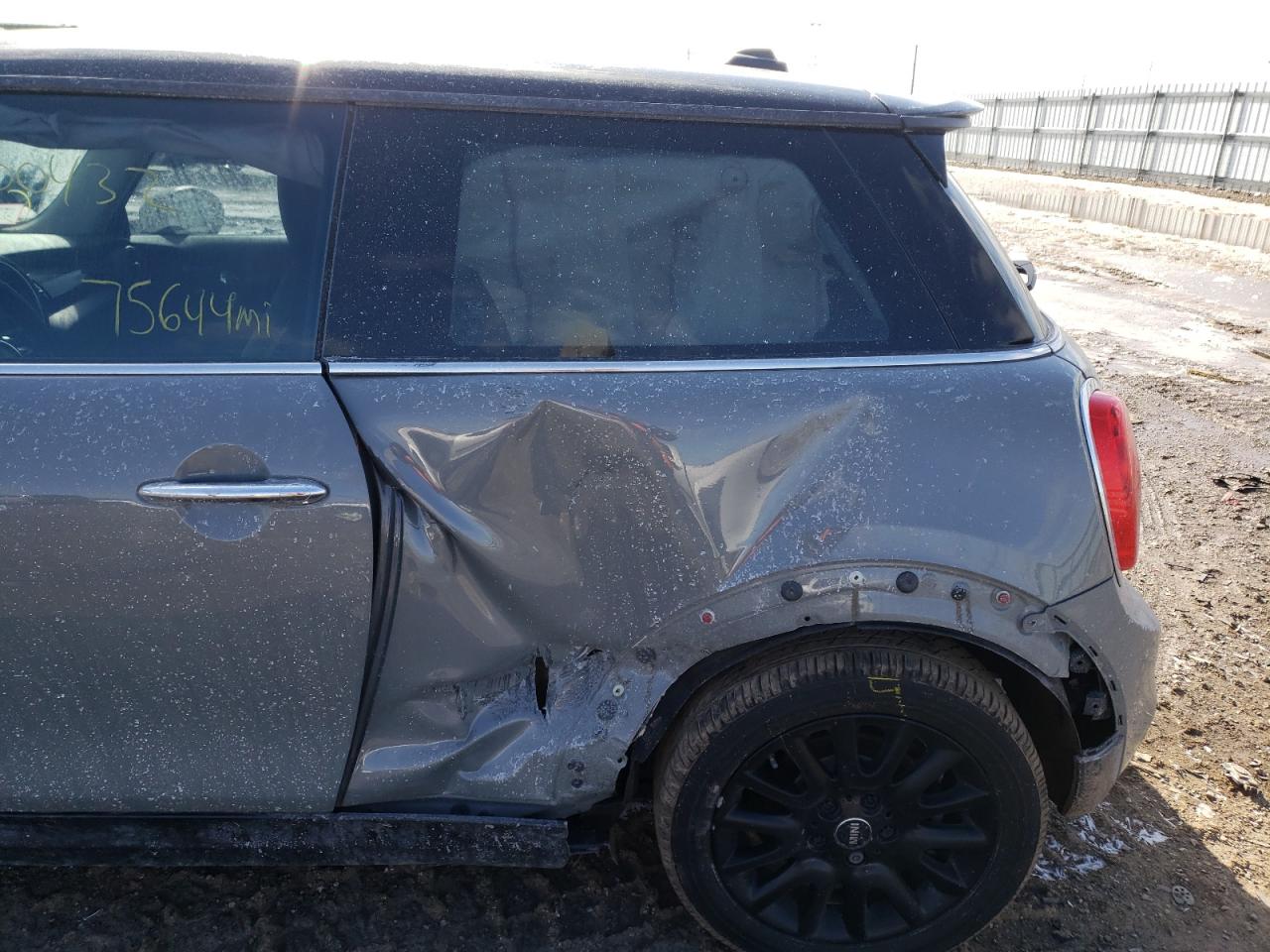 Photo 9 from auction – 2015 MINI COOPER S with VIN WMWXP7C53F2A38393