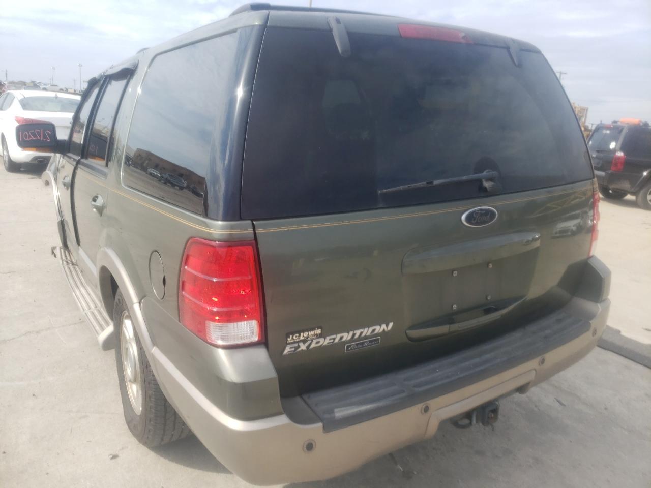 Foto 3 de la subasta – 2004 FORD EXPEDITION con VIN 1FMPU17L04LA85950