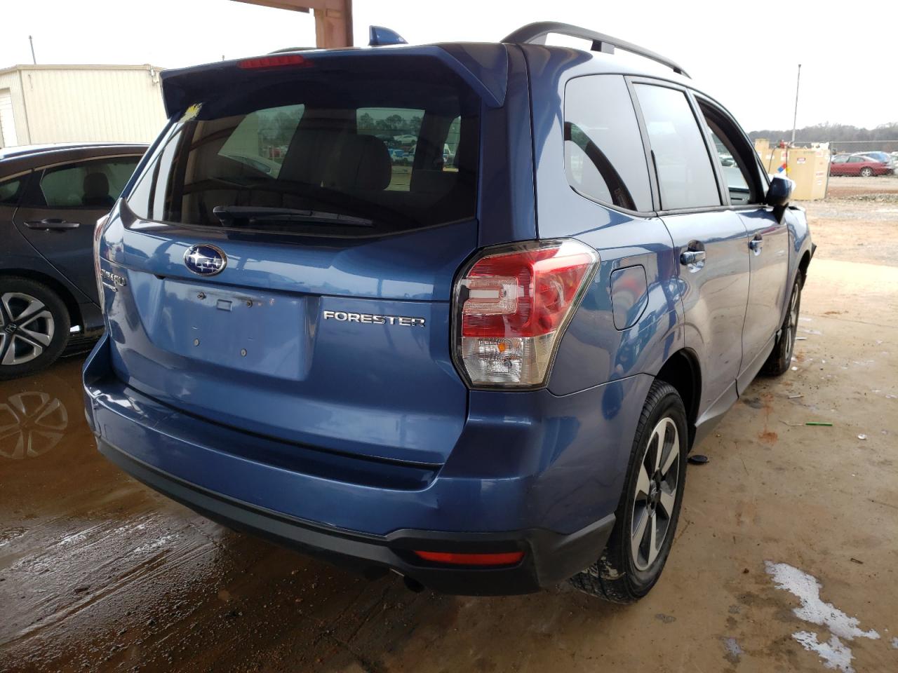 Photo 4 from auction – 2018 SUBARU FORESTER 2 with VIN JF2SJAEC3JH507400