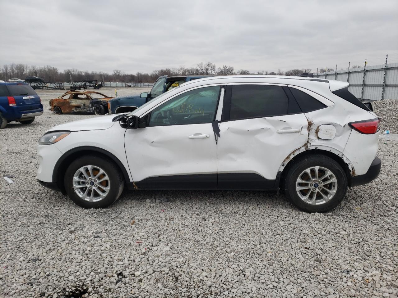 Photo 9 from auction – 2020 FORD ESCAPE SE with VIN 1FMCU0G6XLUA26044