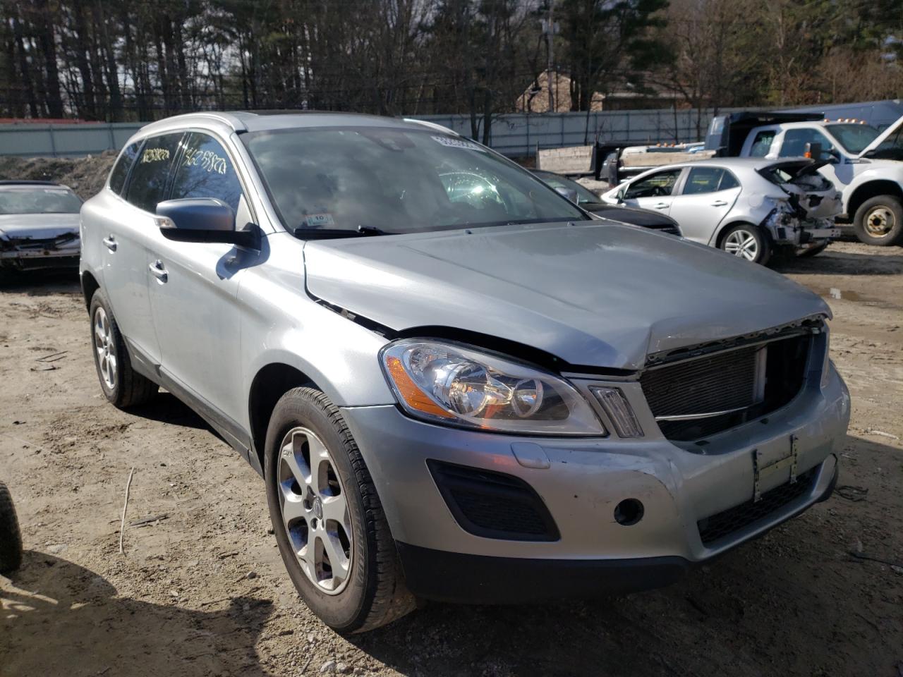 VOLVO XC60 3.2 2013 with VIN YV4940DZ7D2427851 - Photo from auction