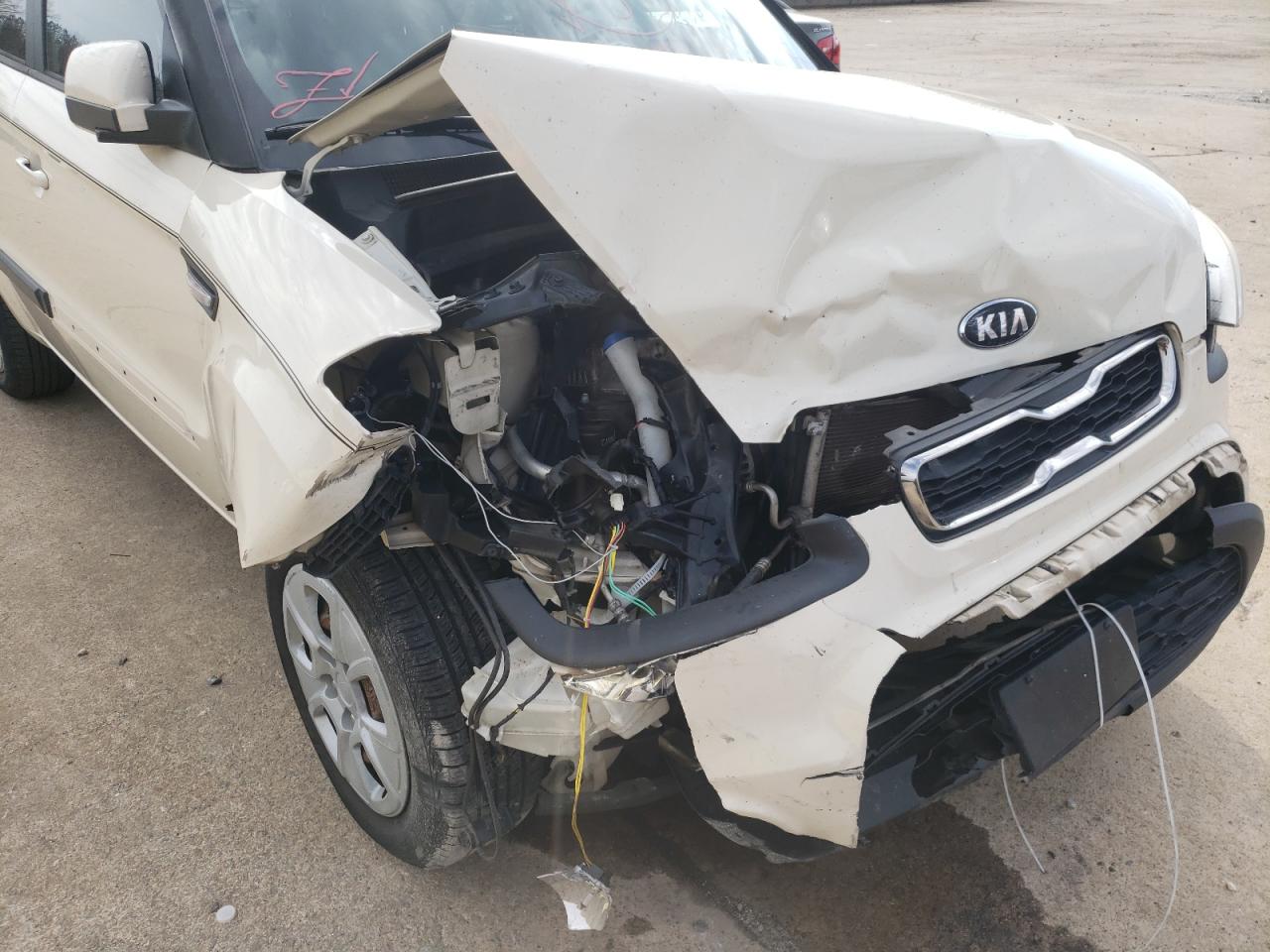 Photo 9 from auction – 2013 KIA SOUL with VIN KNDJT2A58D7552697