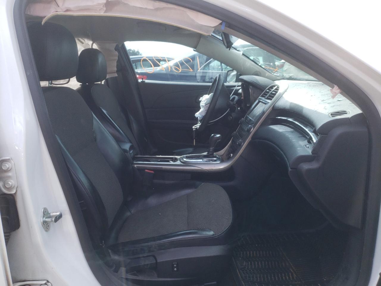 Photo 5 from auction – 2013 CHEVROLET MALIBU 1LT with VIN 1G11C5SA7DU129181
