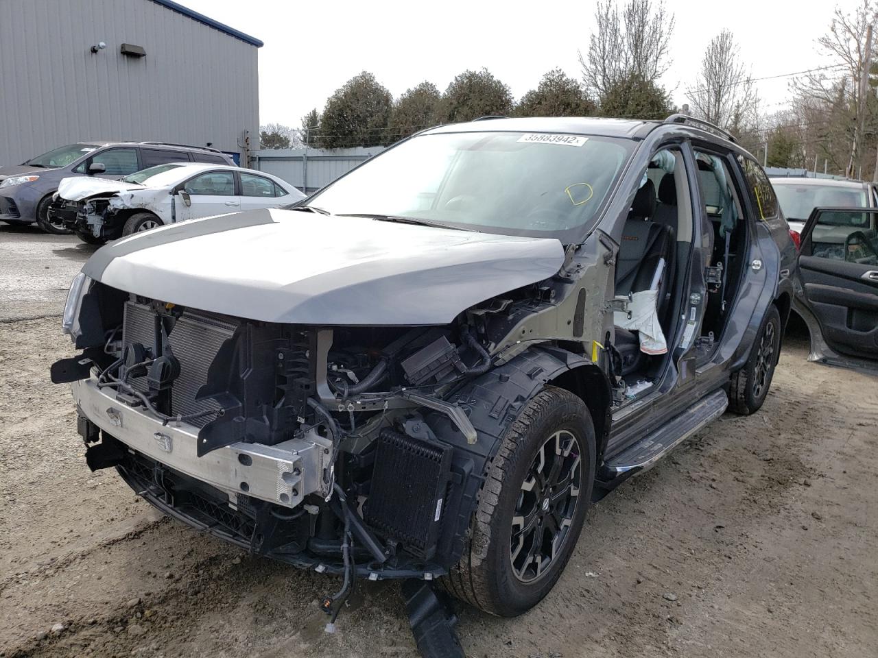 Photo 2 from auction – 2019 NISSAN PATHFINDER with VIN 5N1DR2MM6KC632210