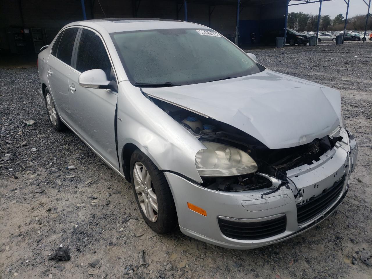 VOLKSWAGEN JETTA WOLF 2007 with VIN 3VWEG71K17M137575 - Photo from auction