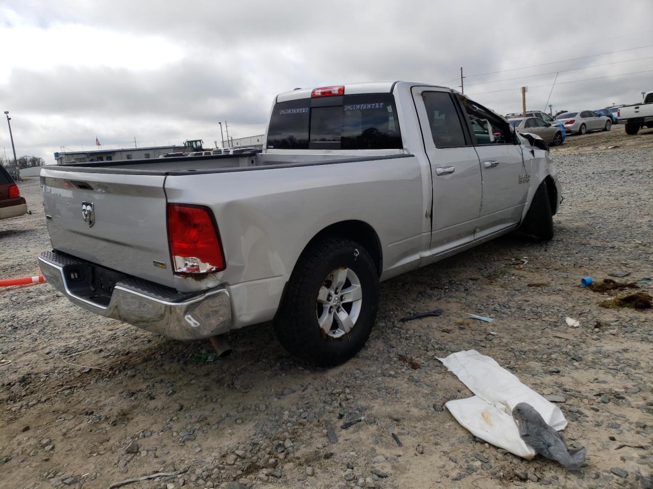 Photo 4 from auction – 2017 RAM 1500 SLT with VIN 1C6RR6GG0HS730047