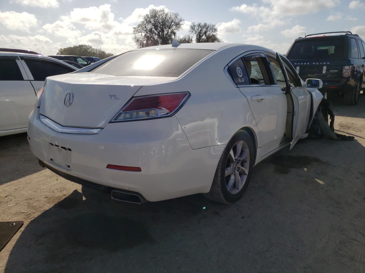 Photo 4 from auction – 2013 ACURA TL with VIN 19UUA8F27DA007955