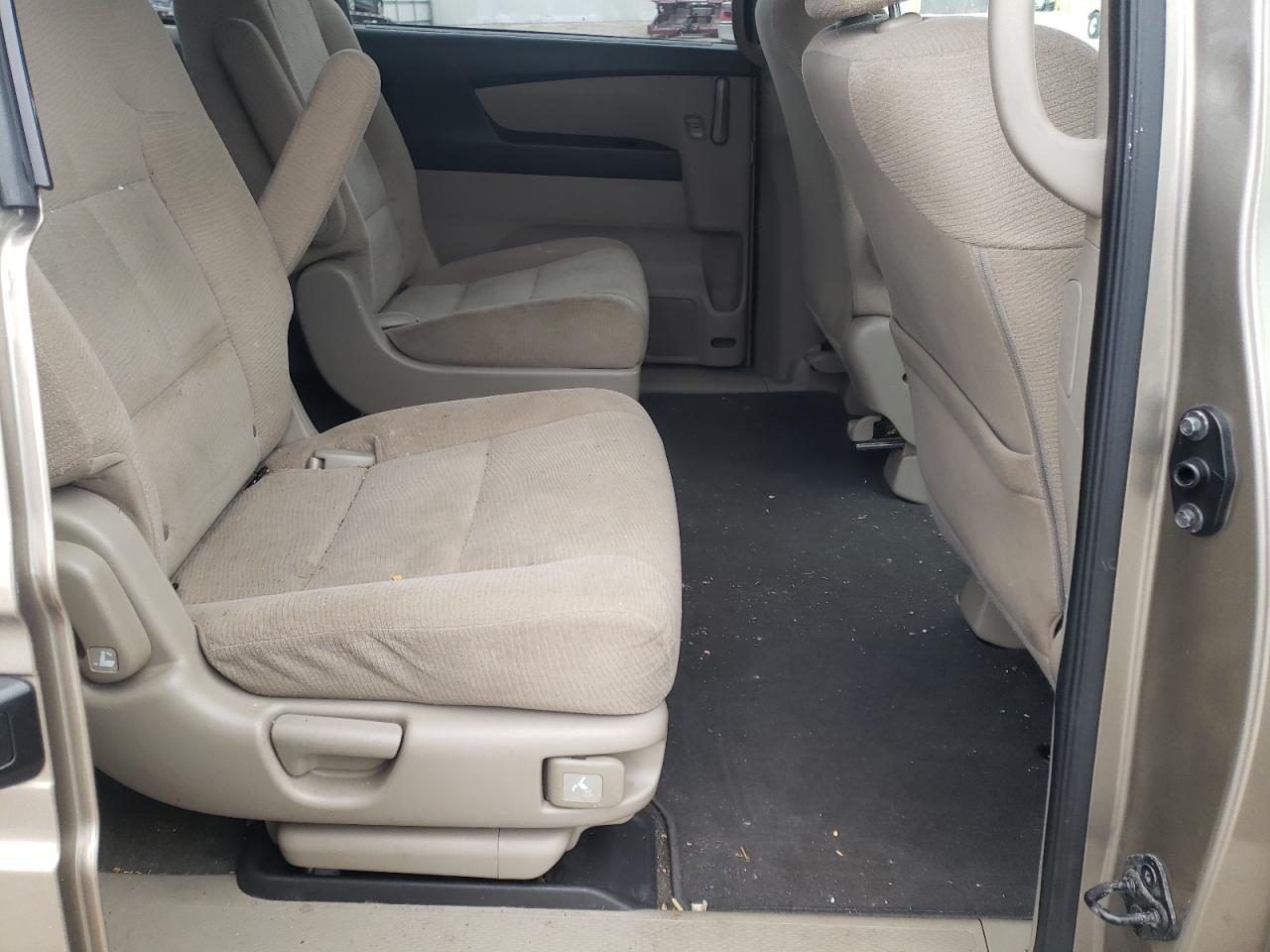Photo 6 from auction – 2011 HONDA ODYSSEY LX with VIN 5FNRL5H21BB022286