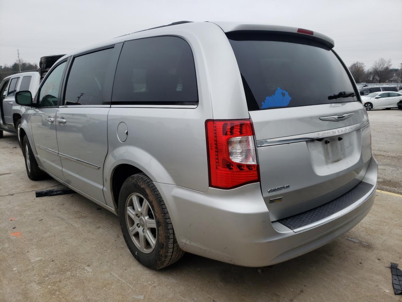 Photo 3 from auction – 2012 CHRYSLER TOWN & COU with VIN 2C4RC1BG6CR239643