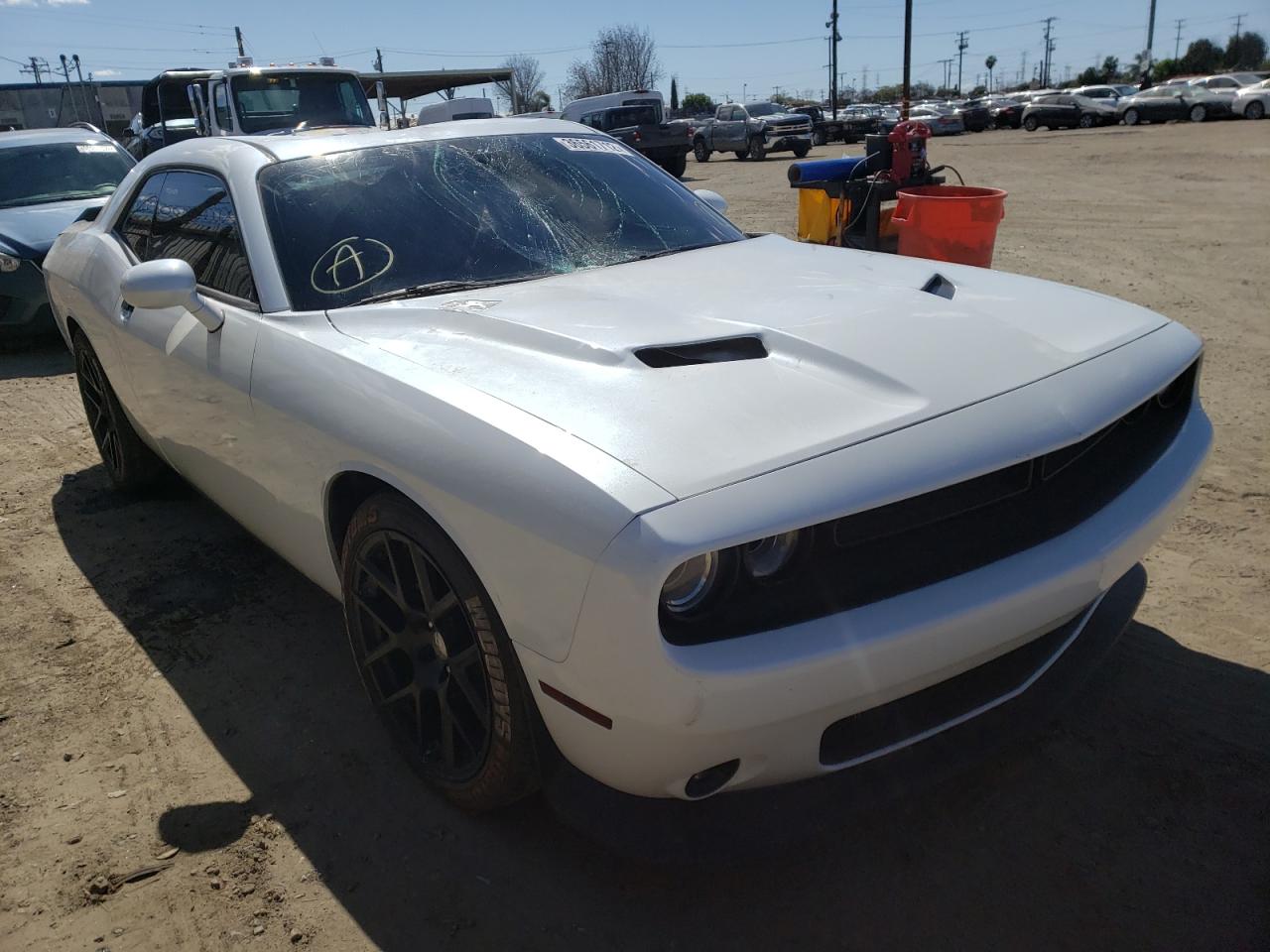 DODGE CHALLENGER 2015 with VIN 2C3CDZFJXFH774013 - Photo from auction