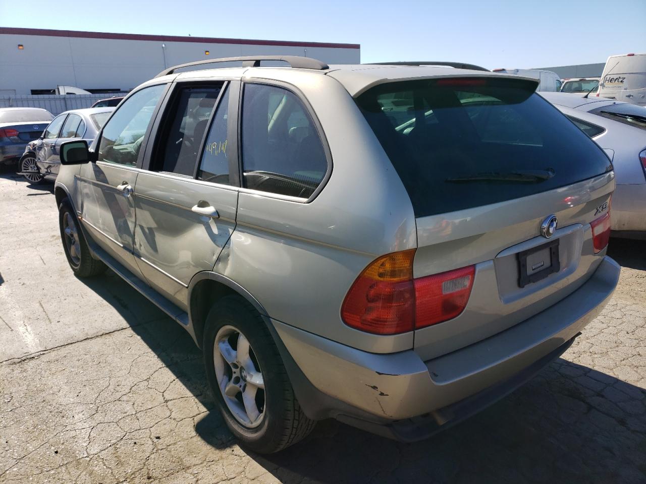 Foto 3 de la subasta – 2003 BMW X5 3.0I con VIN 5UXFA53553LV75689