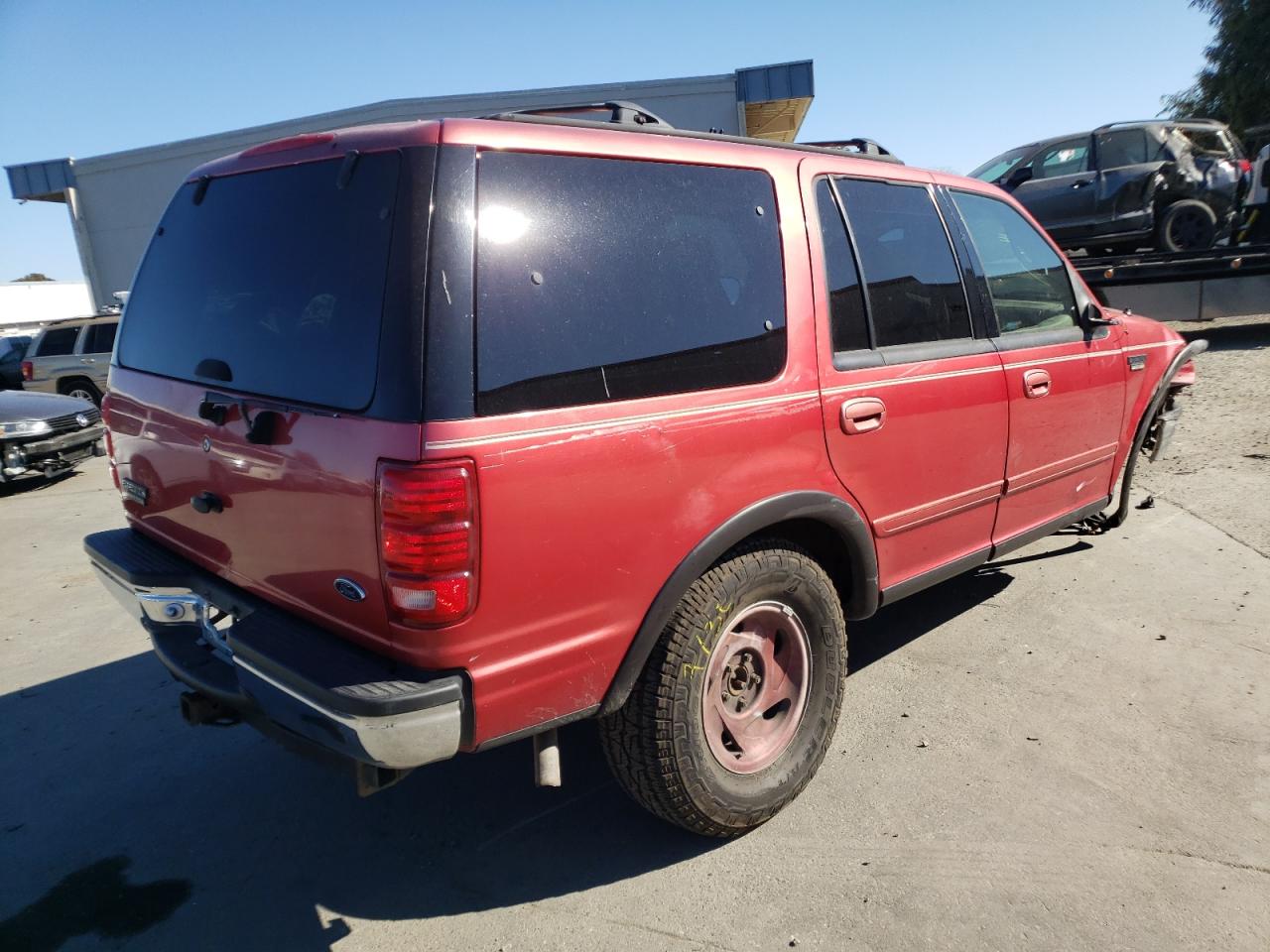 Photo 4 from auction – 1998 FORD EXPEDITION with VIN 1FMPU18L3WLB23818