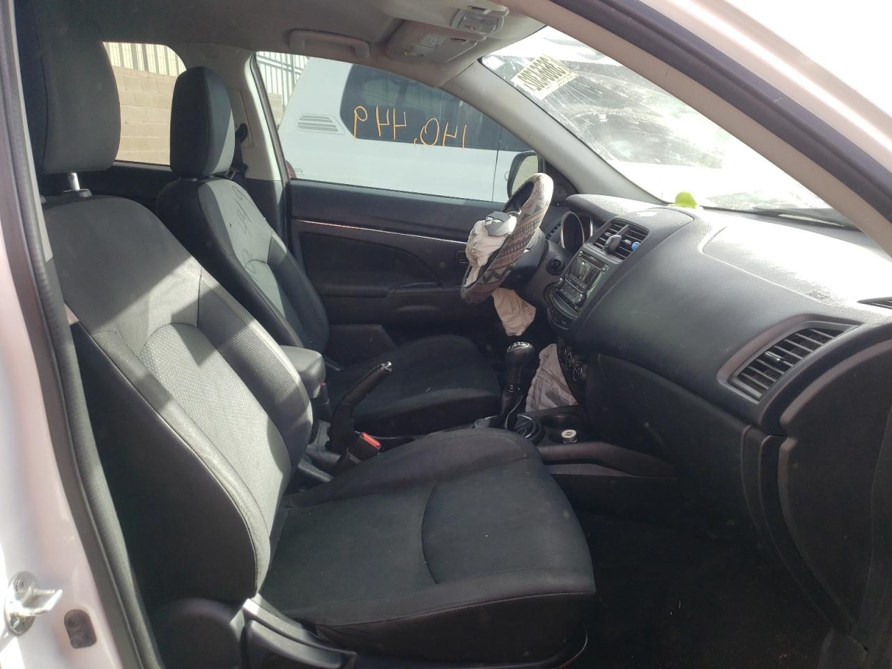 Photo 5 from auction – 2015 MITSUBISHI OUTLANDER with VIN 4A4AP3AU0FE037699
