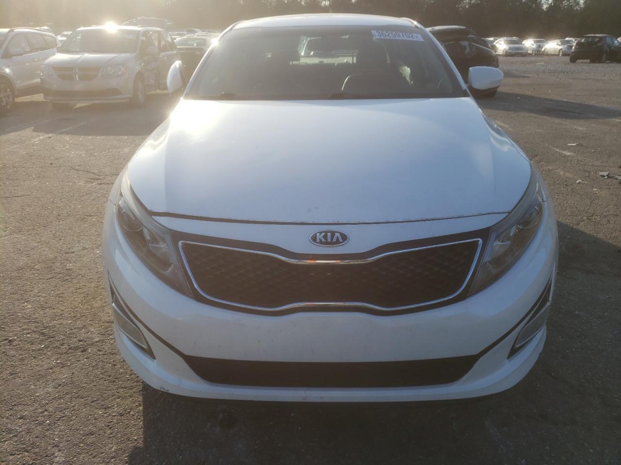 Photo 9 from auction – 2015 KIA OPTIMA EX with VIN 5XXGN4A7XFG471986