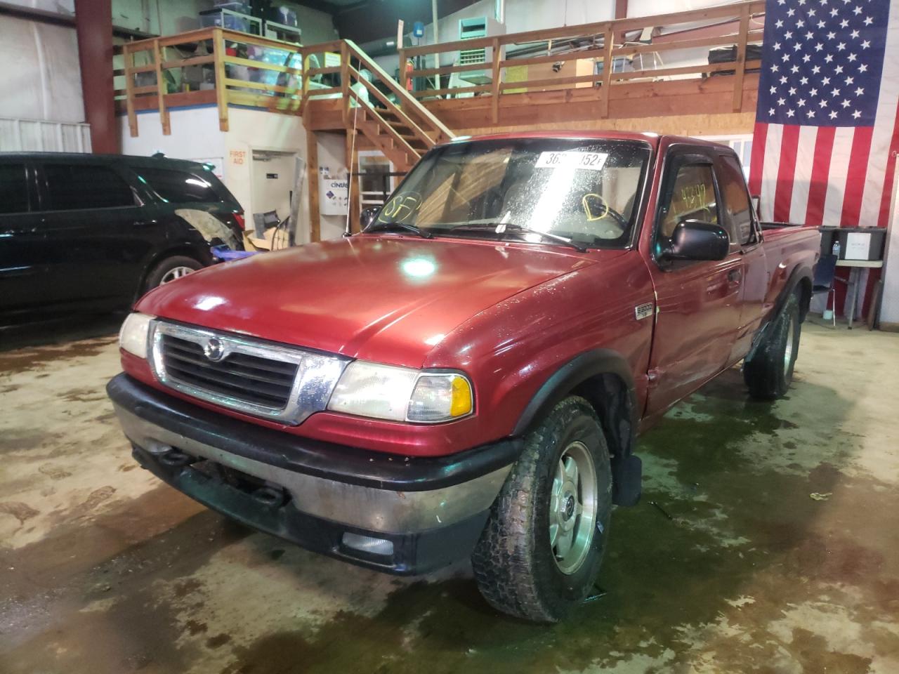 Photo 2 from auction – 1999 MAZDA B3000 CAB with VIN 4F4ZR16V7XTM35104
