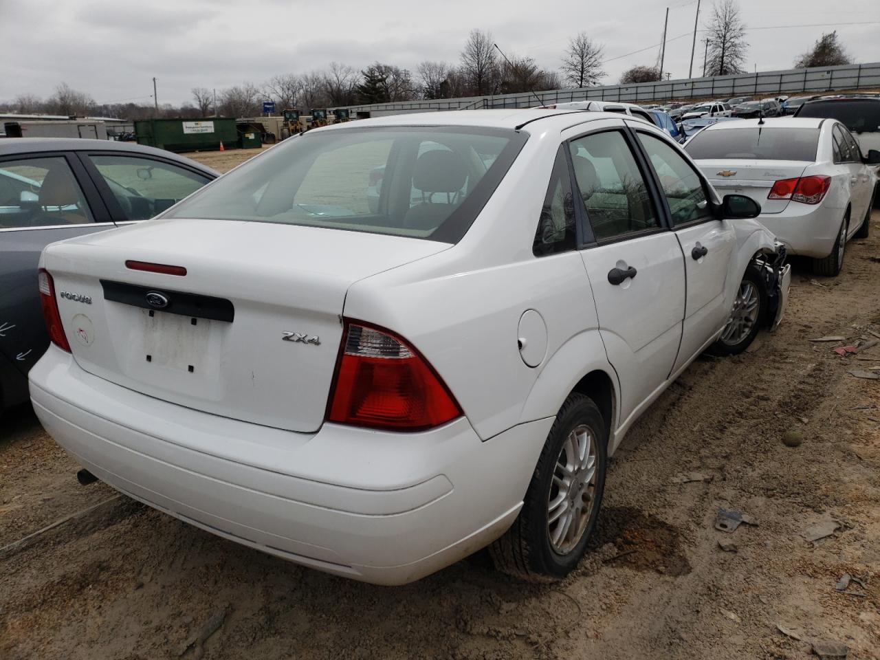 Photo 4 from auction – 2006 FORD FOCUS ZX4 with VIN 1FAFP34N26W199898