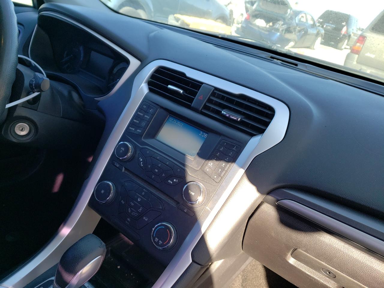 Photo 9 from auction – 2013 FORD FUSION SE with VIN 3FA6P0H76DR325903
