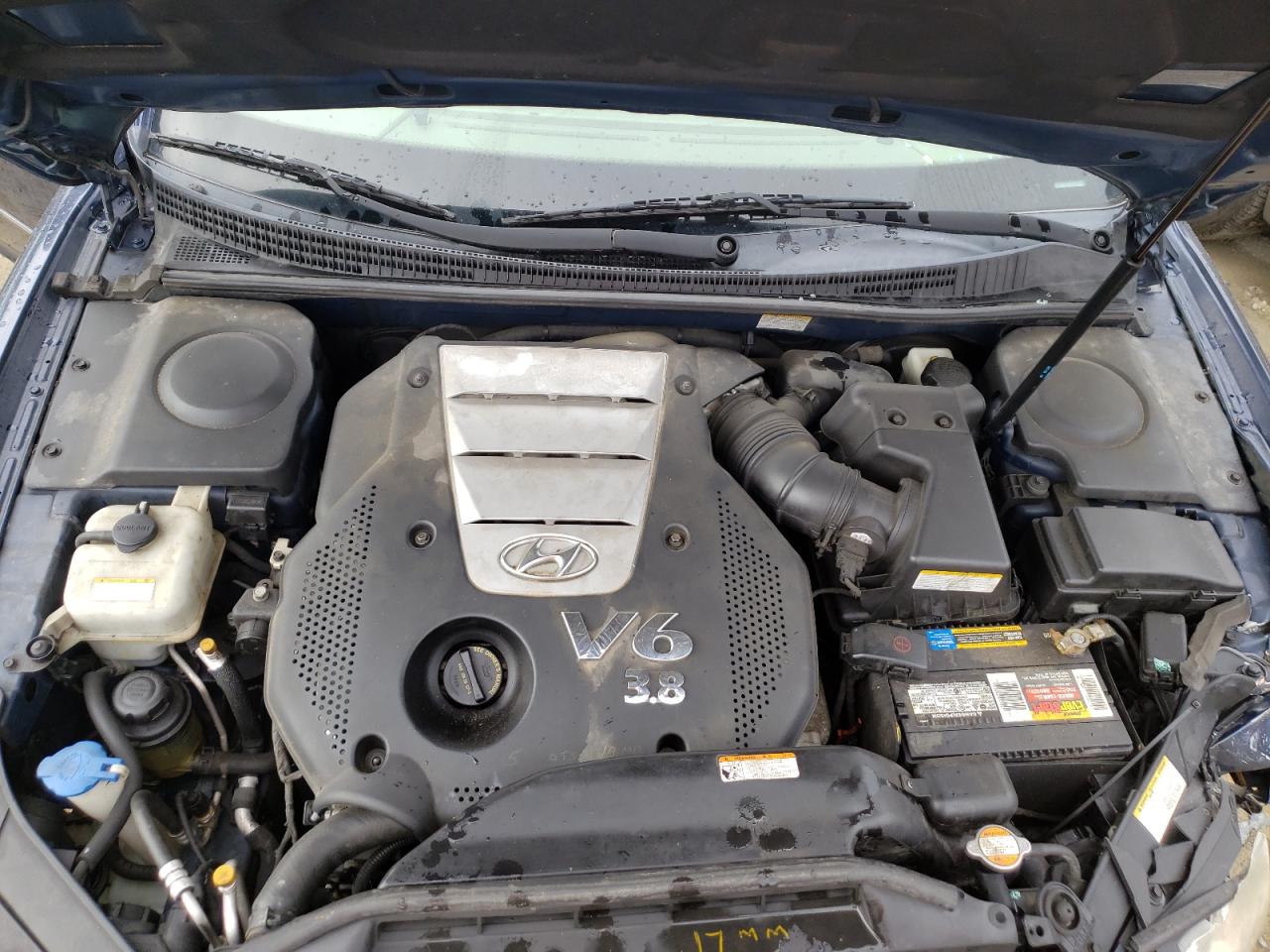 Photo 7 from auction – 2007 HYUNDAI AZERA SE with VIN KMHFC46F27A159669