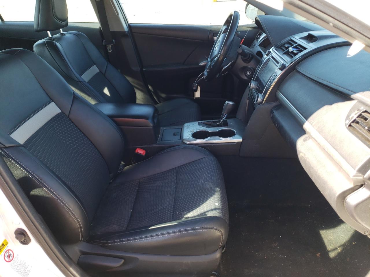 Photo 5 from auction – 2014 TOYOTA CAMRY with VIN 4T1BF1FK4EU829784