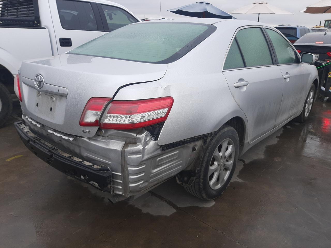Photo 4 from auction – 2011 TOYOTA CAMRY BASE with VIN 4T1BF3EKXBU644261
