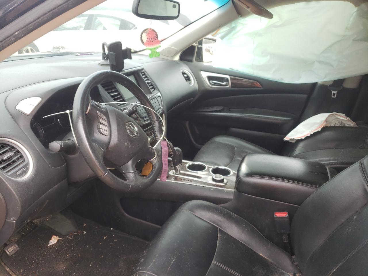 Photo 5 from auction – 2013 NISSAN PATHFINDER with VIN 5N1AR2MM1DC665881