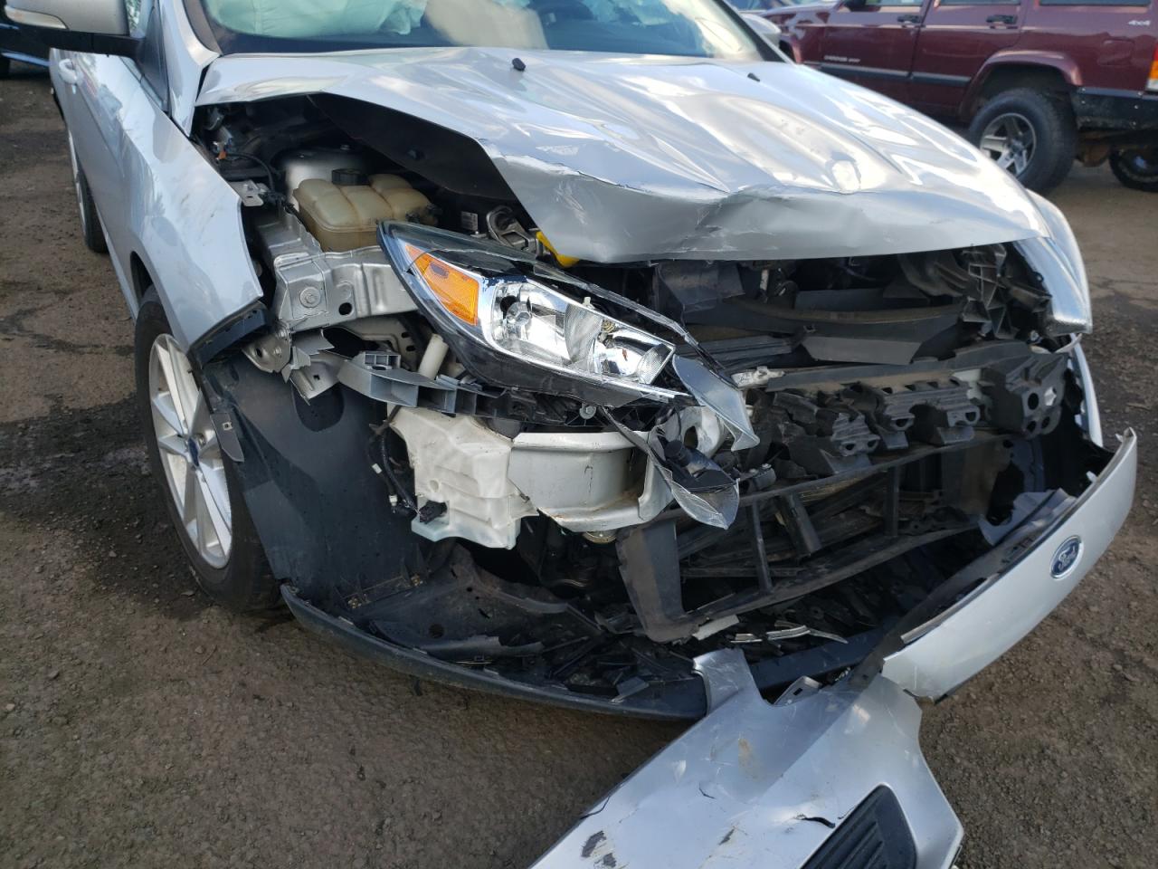 Photo 9 from auction – 2016 FORD FOCUS SE with VIN 1FADP3K22GL298336
