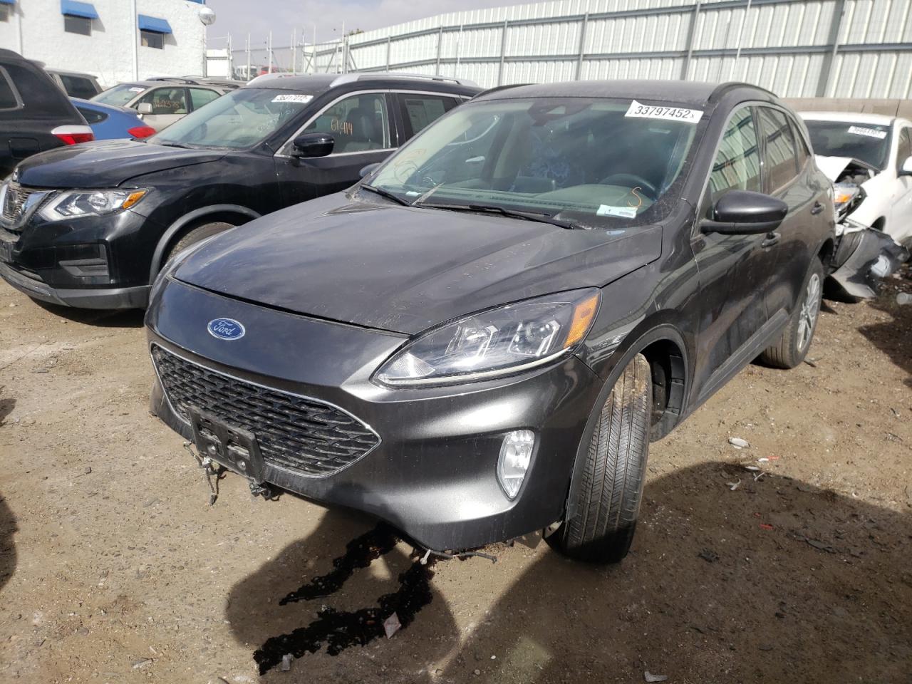 Photo 2 from auction – 2020 FORD ESCAPE SEL with VIN 1FMCU9H99LUA80237