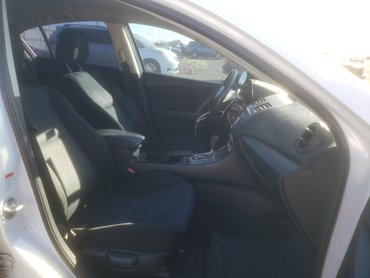 Photo 5 from auction – 2010 MAZDA 3 I with VIN JM1BL1SG4A1268593