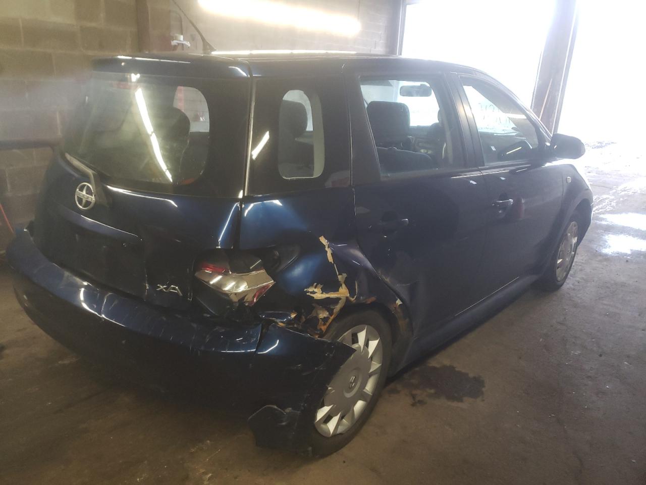 Photo 4 from auction – 2006 TOYOTA SCION XA with VIN JTKKT624660145693
