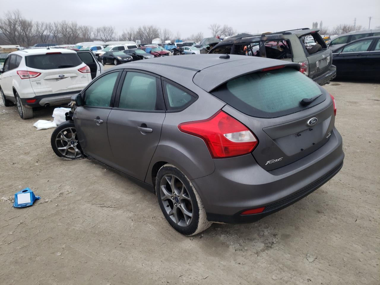 Photo 3 from auction – 2014 FORD FOCUS SE with VIN 1FADP3K27EL276202