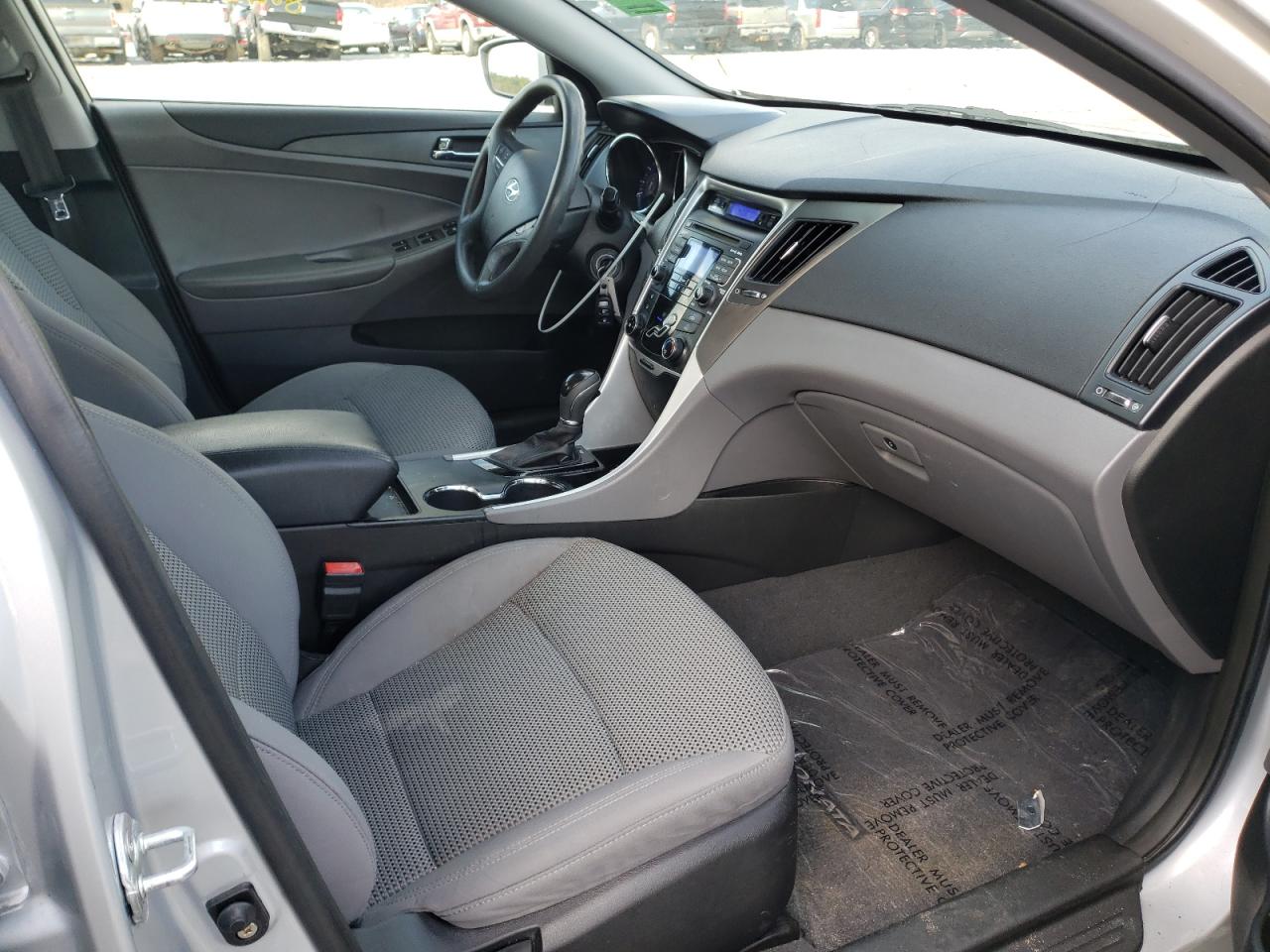 Photo 5 from auction – 2011 HYUNDAI SONATA GLS with VIN 5NPEB4AC8BH033091
