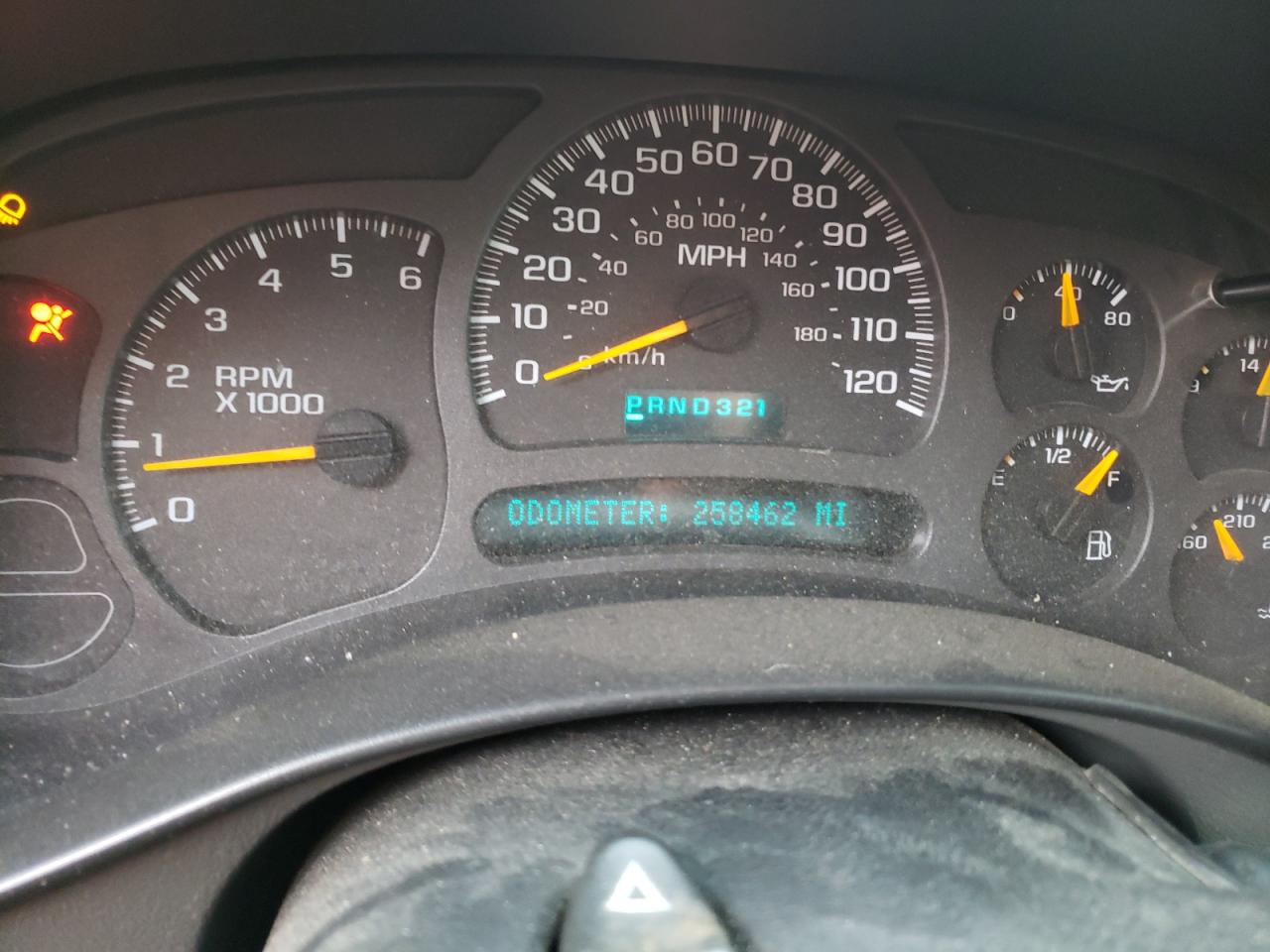 Photo 8 from auction – 2004 CHEVROLET silverado with VIN 2GCEC19V441123893